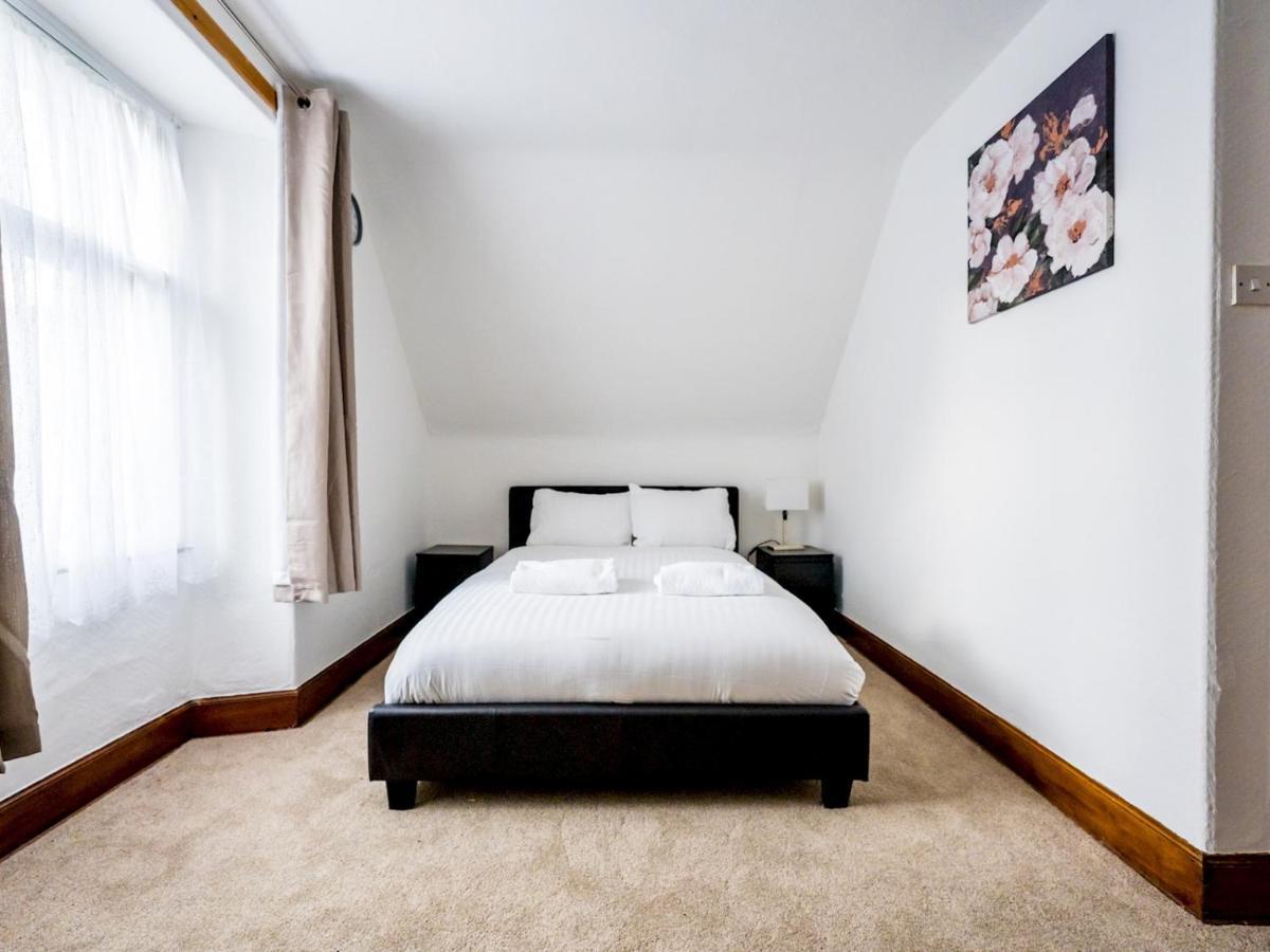 Pass The Keys 3 Bedroom Cottage In كوبار المظهر الخارجي الصورة